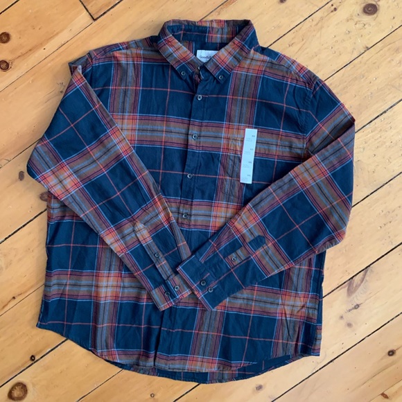 NEW Plaid Button Down Shirt - Picture 4 of 8